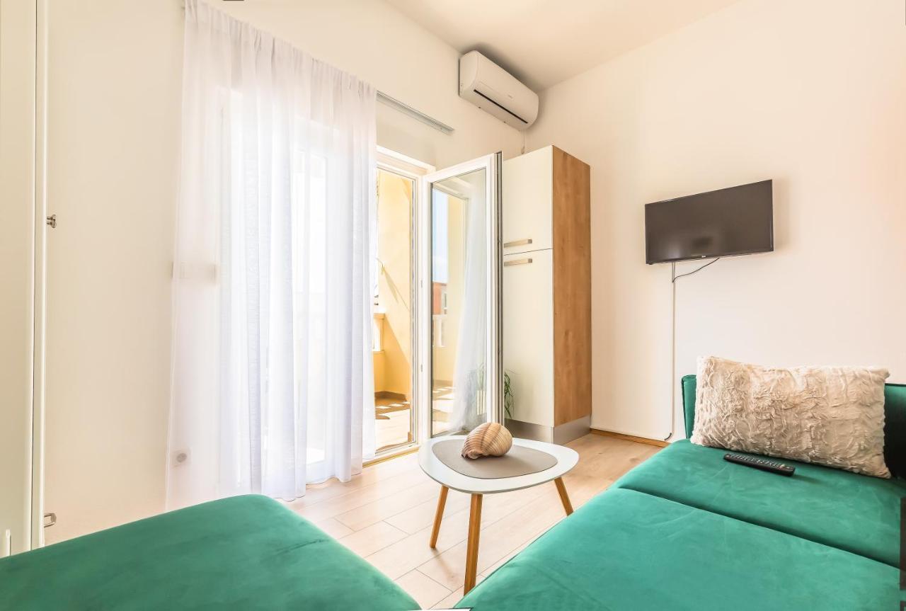 Mba Modern Apartma *