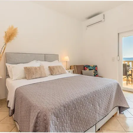 Mba Modern Beach Apartments Omis Exterior photo