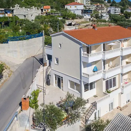 Mba Modern Beach Apartments Omis Exterior photo