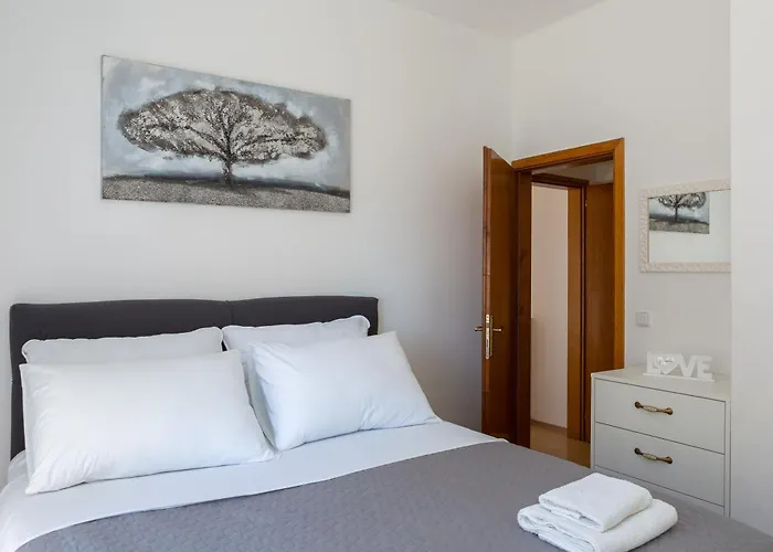 Mba Modern Beach Apartments