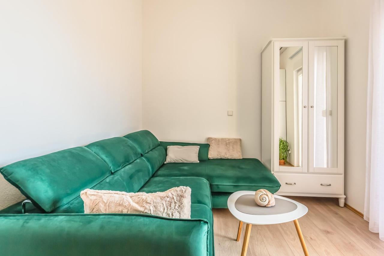 Apartment Mba Modern Beach