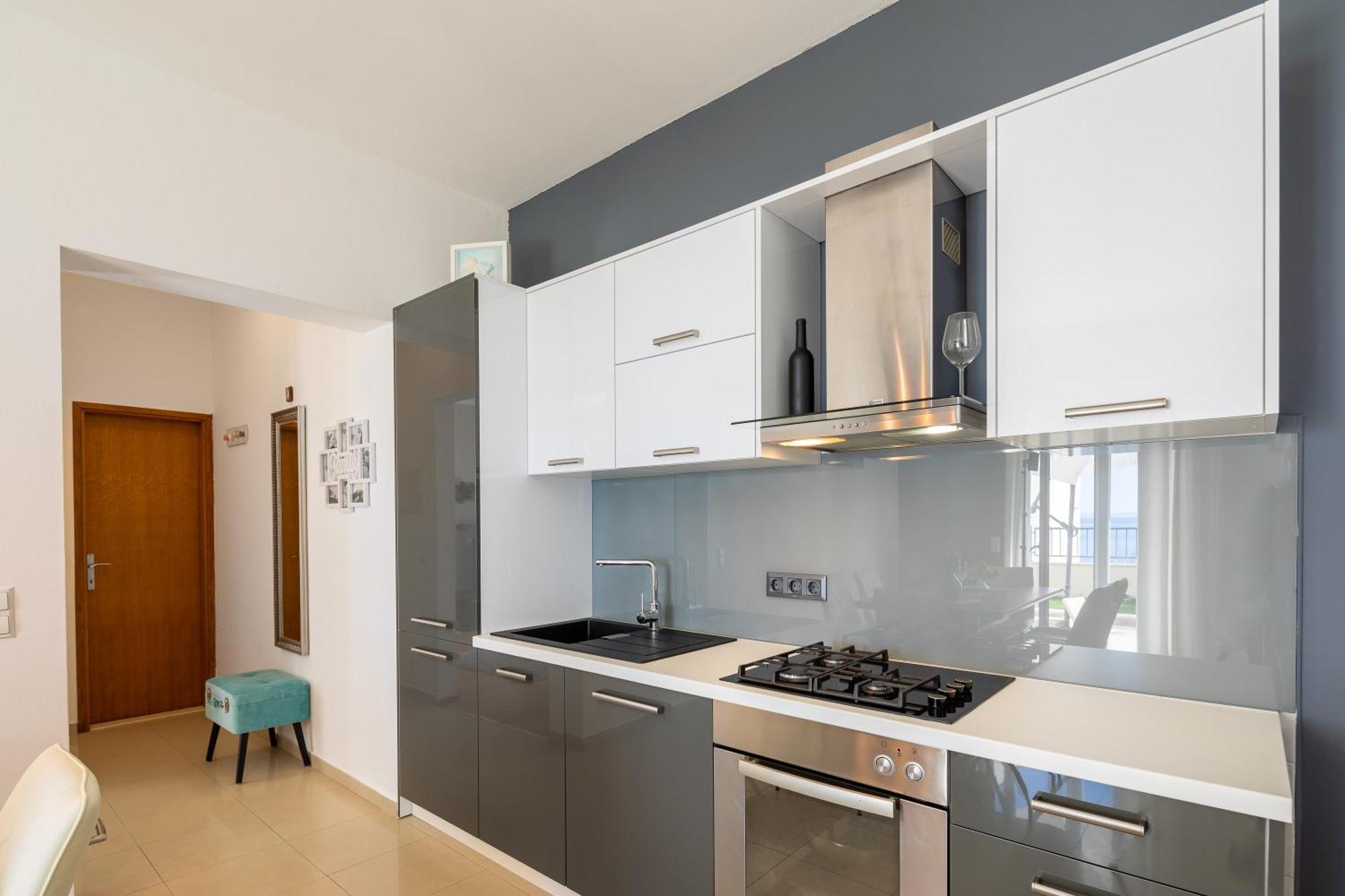 Mba Modern Beach Apartment Omis
